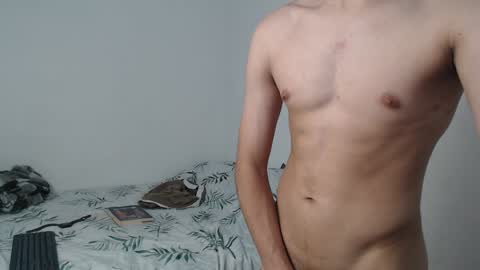 Snapshot of latinbunny7779 chatting on 01-05-25, 10:32 camilo online show from 01-05-25, 10:32