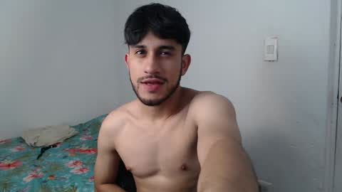 Snapshot of latinbunny7779 chatting on 01-14-25, 11:37 camilo online show from 01-14-25, 11:37