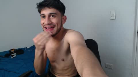 Snapshot of latinbunny7779 chatting on 01-31-25, 04:58 camilo online show from 01-31-25, 04:58