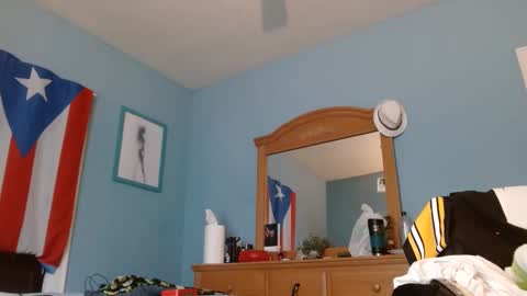 Chris online show from 09-11-25, 04:07