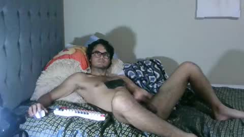 latinincognito online show from 01-12-26, 08:30