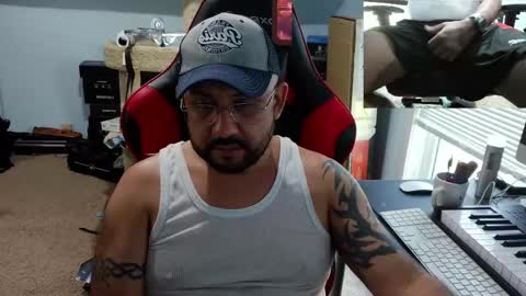 LatinLover83 online show from 04-10-26, 04:12