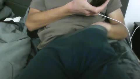 latinman7945 online show from 04-19-26, 06:46