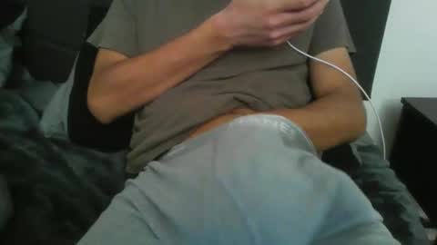 Snapshot of latinman7945 chatting on 04-20-26, 06:38 latinman7945 online show from 04-20-26, 06:38
