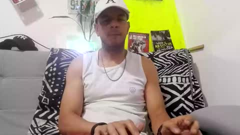 latinmartin254 online show from 09-15-25, 02:33