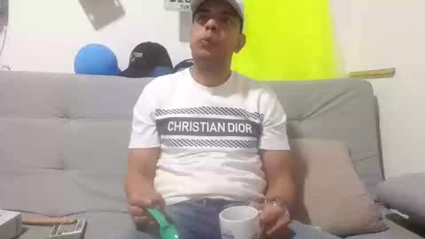 latinmartin254 online show from 10-26-25, 04:18