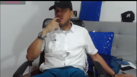 latinmartin254 online show from 04-11-26, 01:59