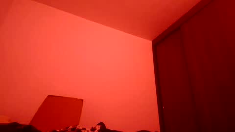 Snapshot of latinndexter chatting on 02-26-25, 12:05 DEXTER online show from 02-26-25, 12:05