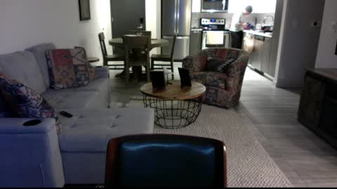 QS - INDEPENDENT MODEL online show from 12-25-24, 10:37