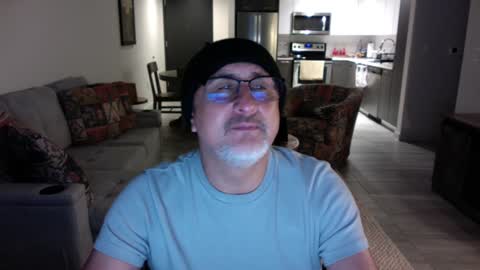 QS - INDEPENDENT MODEL online show from 01-18-25, 02:36