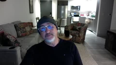 QS - INDEPENDENT MODEL online show from 02-15-25, 05:09