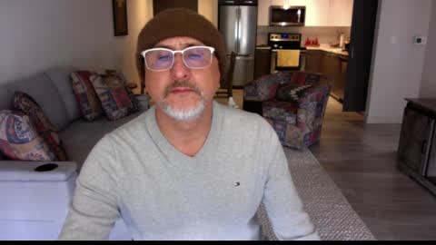 QS - INDEPENDENT MODEL online show from 02-28-25, 07:46