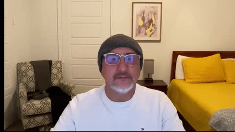 QS - INDEPENDENT MODEL online show from 12-17-25, 04:29