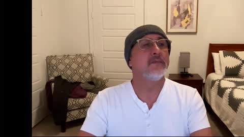 QS - INDEPENDENT MODEL online show from 01-12-26, 05:12