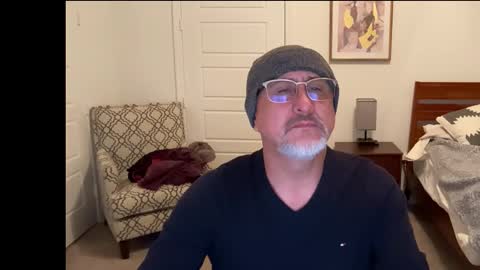 Snapshot of latinnous chatting on 01-19-26, 03:43 QS - INDEPENDENT MODEL online show from 01-19-26, 03:43