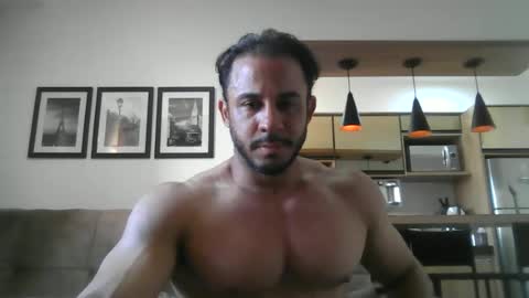 latino_rodri online show from 06-15-26, 08:22