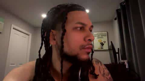 Snapshot of latinocock01 chatting on 02-01-26, 11:53 latinocock01 online show from 02-01-26, 11:53
