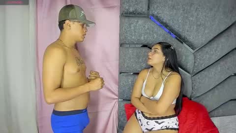 Snapshot of latinos_couples chatting on 02-12-25, 08:59 James and Sara online show from 02-12-25, 08:59