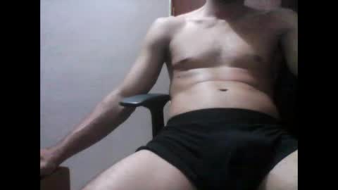 Snapshot of latintropikal chatting on 01-25-25, 07:06 Latin Flow online show from 01-25-25, 07:06