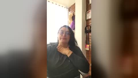Julieta online show from 07-15-26, 08:03