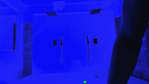 LEANDRO online show from 12-28-24, 12:03