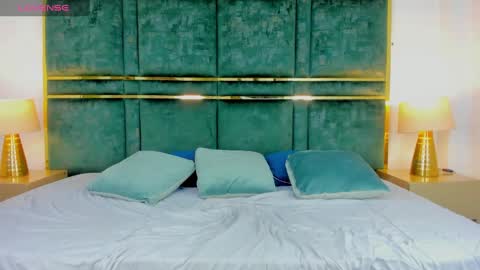 LEANDRO online show from 02-13-25, 02:31