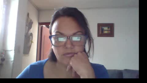 Laura online show from 05-26-26, 02:13