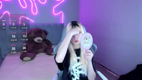 laukyubey1 online show from 10-08-25, 08:39