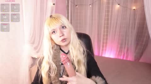 laukyubey1 online show from 01-14-26, 08:58