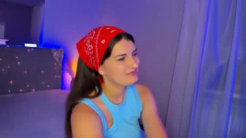 Snapshot of laura__leee chatting on 06-29-26, 10:15 Laura online show from 06-29-26, 10:15
