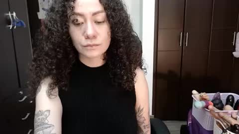  Wen  online show from 01-28-25, 01:08