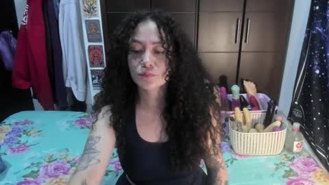  Wen  online show from 12-15-25, 08:46