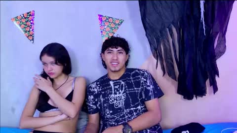 Snapshot of laura_and_kevin chatting on 11-04-25, 02:05 laura_and_kevin online show from 11-04-25, 02:05