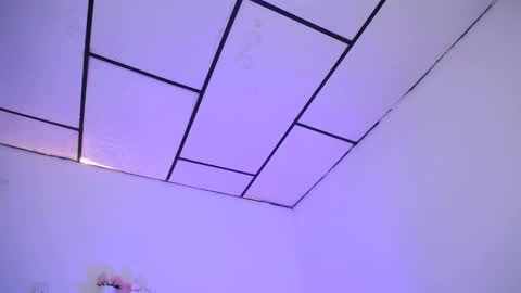 LAURA online show from 01-16-25, 06:16