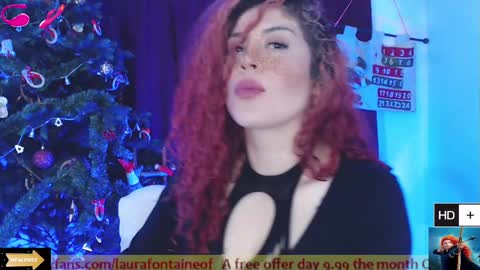 Snapshot of laura_fountain_ chatting on 12-12-24, 02:04 weedcam Curly Laura OF online show from 12-12-24, 02:04