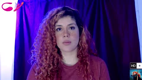 Snapshot of laura_fountain_ chatting on 01-30-25, 03:11 weedcam Curly Laura OF online show from 01-30-25, 03:11