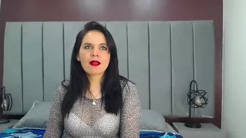 laura hotties online show from 02-25-25, 04:00