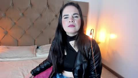 laura hotties online show from 03-30-26, 01:01
