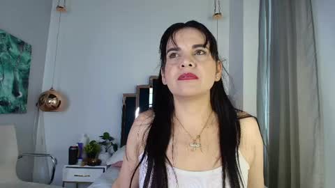 Snapshot of laura_hotties chatting on 06-05-26, 05:40 laura hotties online show from 06-05-26, 05:40