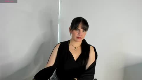 Snapshot of laura_hotties chatting on 07-01-26, 06:18 laura hotties online show from 07-01-26, 06:18