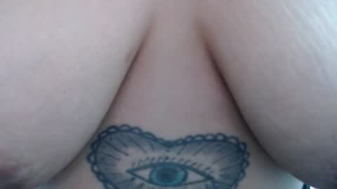  Laura  online show from 12-18-25, 03:29