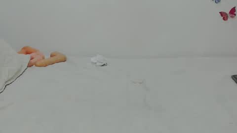 Snapshot of laura_lovingxxx chatting on 11-10-25, 08:41 laura lovingxxx online show from 11-10-25, 08:41