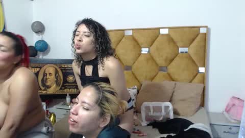 Snapshot of laura_marlyn chatting on 02-28-26, 02:18 LARA online show from 02-28-26, 02:18