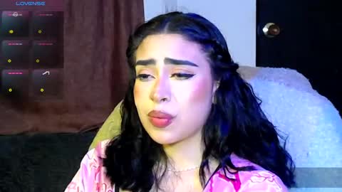 Snapshot of laura_pink01 chatting on 11-26-25, 06:03 laura_pink01 online show from 11-26-25, 06:03