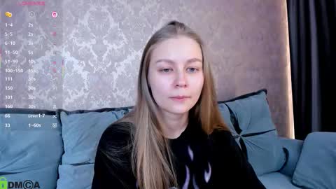 Snapshot of laura_pudd chatting on 10-11-25, 01:31 Laura online show from 10-11-25, 01:31