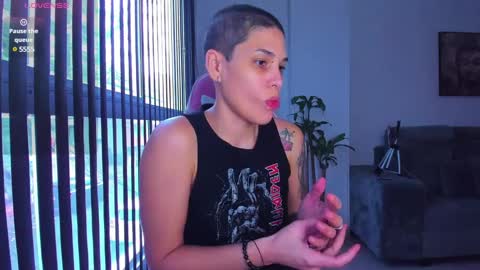 Laura Rose online show from 01-04-25, 08:48