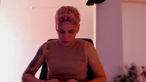 Laura Rose online show from 12-21-25, 07:43