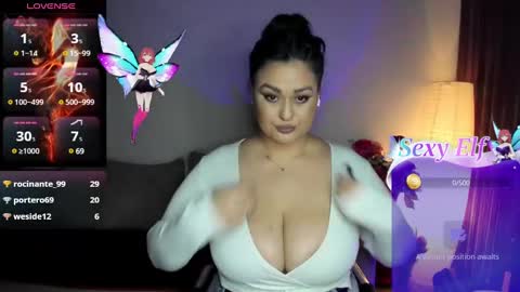 Snapshot of laura_sinner chatting on 02-11-25, 08:31 Laura online show from 02-11-25, 08:31