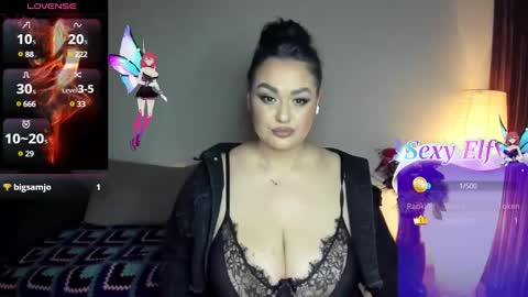 Snapshot of laura_sinner chatting on 03-01-25, 09:04 Laura online show from 03-01-25, 09:04