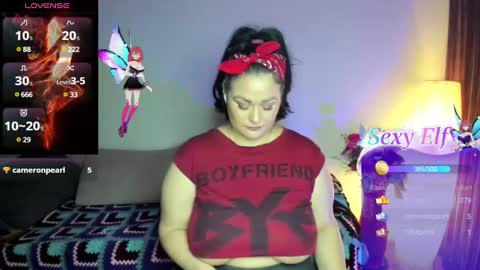 Snapshot of laura_sinner chatting on 03-08-25, 08:03 Laura online show from 03-08-25, 08:03